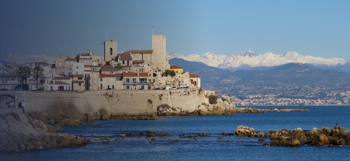 ASR Nettoyage Antibes - Services de Nettoyage pour Bureaux et Commerces