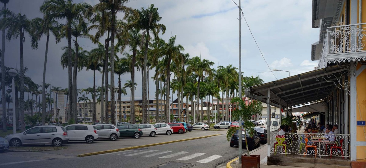 ASR Nettoyage Cayenne - Services de Nettoyage pour Bureaux et Espaces de Travail