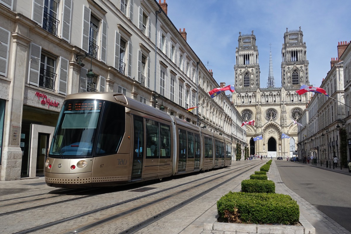 ASR Nettoyage Orléans - Services de Nettoyage pour Bureaux et Espaces de Travail