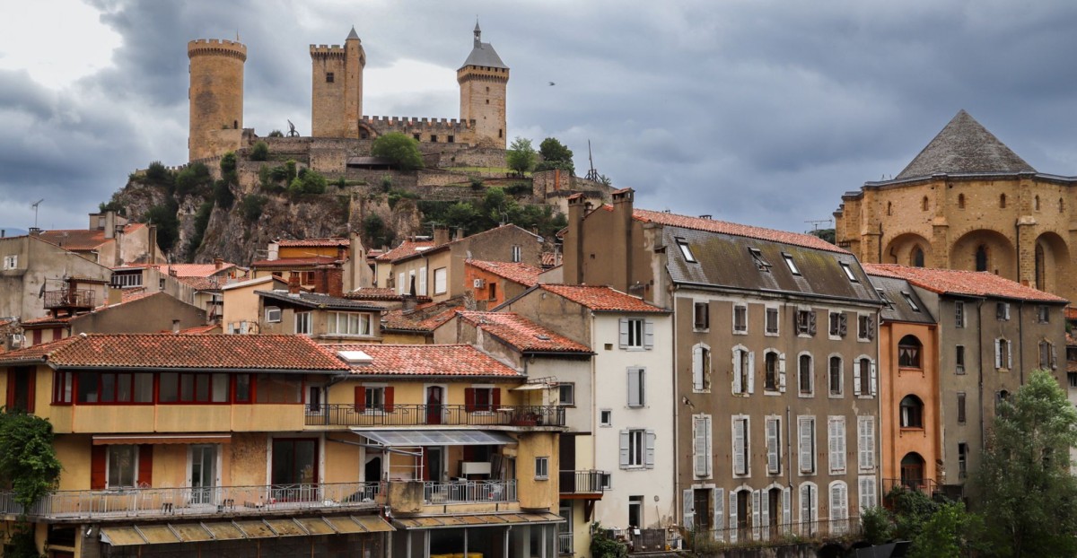 ASR Nettoyage Foix - Nettoyage Professionnel de Bureaux et Espaces Commerciaux