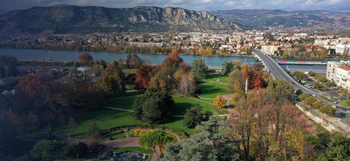 ASR Nettoyage Valence - Services de Nettoyage pour Bureaux et Commerces