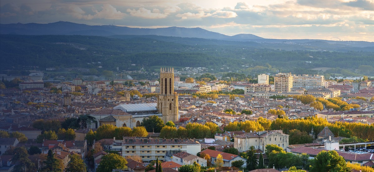 ASR Nettoyage Aix-en-Provence - Services de Nettoyage pour Bureaux et Espaces Commerciaux